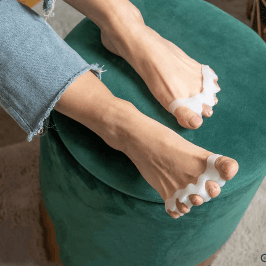 Orthopaedic toe separators